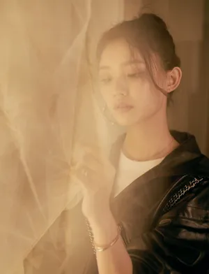 林允香奈儿展甜美写真图片_2