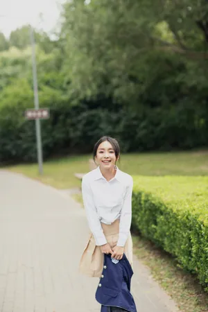 马梦乔性感秀丽写真图片_2