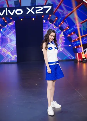 angelababy《王牌对王牌》剧照图片_3