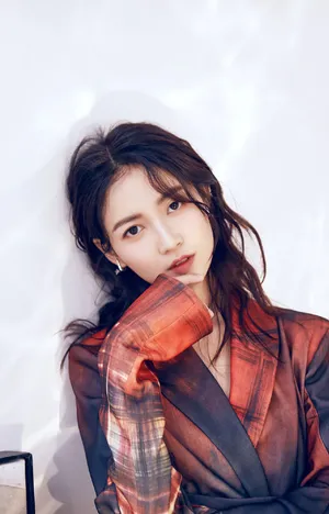 陈钰琪性感妩媚时尚杂志写真图片_5
