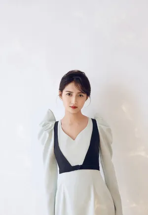 陈钰琪性感妩媚时尚杂志写真图片_6