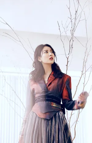 陈钰琪性感妩媚时尚杂志写真图片_8
