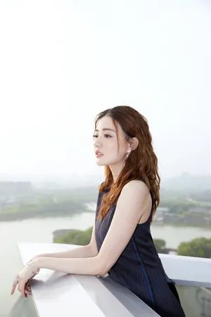 徐璐西安时尚周性感写真图片