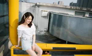 黄梦莹清新性感街拍图片