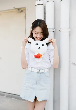 黄梦莹清新性感街拍图片_2