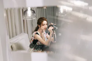 迪丽热巴甜美品牌活动图片