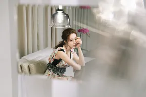 迪丽热巴甜美品牌活动图片