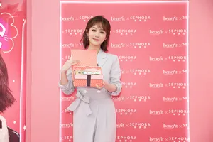 杨紫干练知性西装写真图片_5