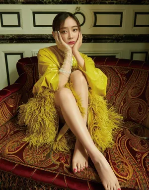 袁姗姗性感杂志大片写真图片_4