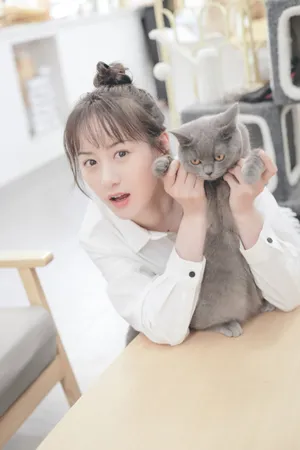 袁冰妍清新动人写真图片_1