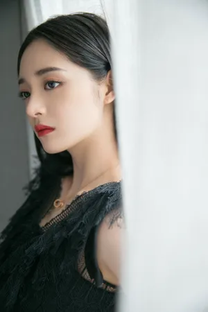 周洁琼性感优雅写真图片_3