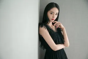 周洁琼性感优雅写真图片_8