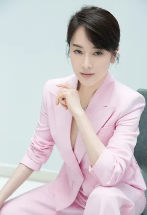 左小青粉色甜美写真图片_3