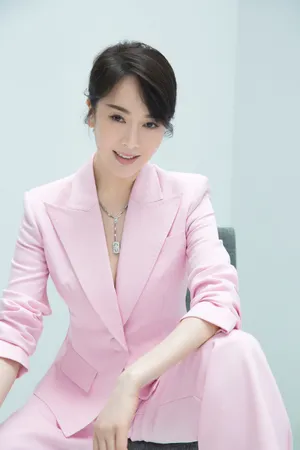 左小青粉色甜美写真图片_4