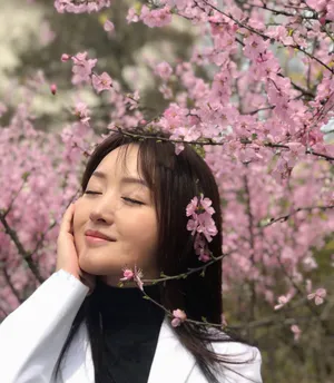 杨钰莹最新生活写真照图片_2