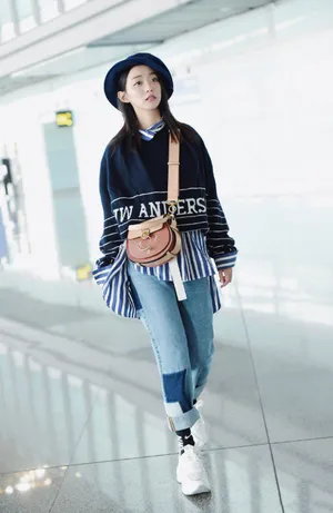 何泓姗性感干练写真图片_5