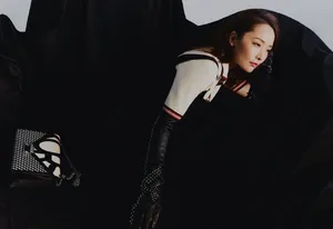 李曼酷感冷艳写真图片第1张