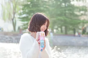 李溪芮清爽甜美素颜写真图片
