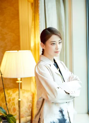 梅婷简约干练写真图片_3