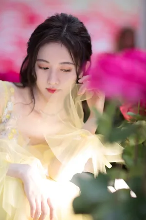 鞠婧祎浪漫性感活动写真图片_2