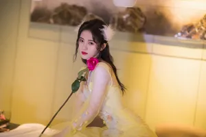 鞠婧祎浪漫性感活动写真图片_7
