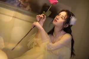 鞠婧祎浪漫性感活动写真图片_8