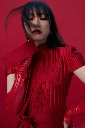 黄璐性感美艳时尚杂志写真大片_5