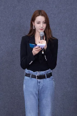 迪丽热巴创造营2019酷甜御姐写真图片_4
