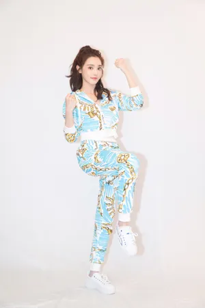 彭小苒清新甜美写真图片_2