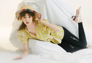 徐璐性感优雅写真图片
