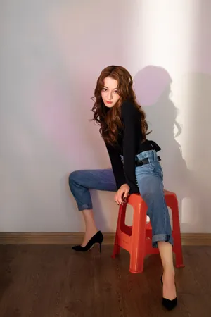 创造营2019迪丽热巴时尚写真图片