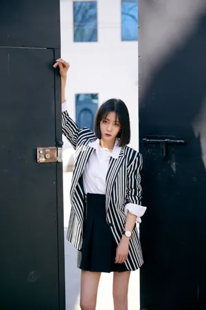 李溪芮青春时尚干练写真图片_5