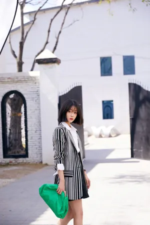 李溪芮青春时尚干练写真图片_8