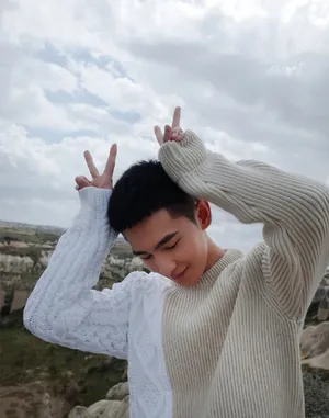 杨洋清爽短发随性写真图片_3