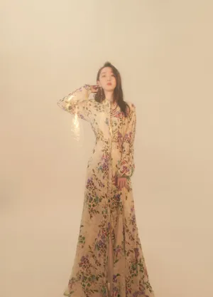 蒋梦婕性感优雅写真图片