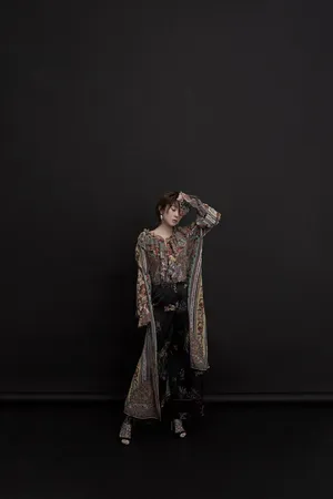 马丽性感时尚摩登写真图片_3