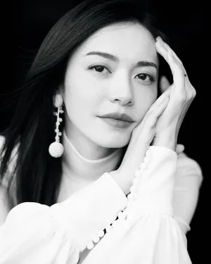 姚晨纯白清新动人写真图片_3