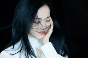 姚晨纯白清新动人写真图片_4