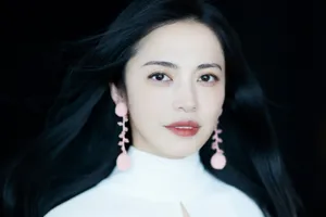 姚晨纯白清新动人写真图片_8