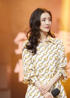 杨幂甜美性感活动图片