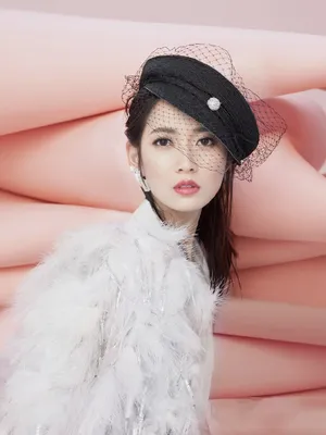 陈钰琪清新粉嫩时尚写真图片_5