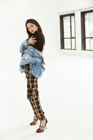 周洁琼时尚魅力杂志封面图片_6