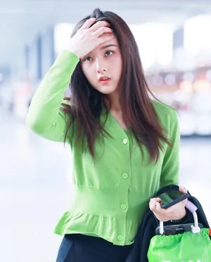 宋祖儿清新甜美机场私服图片_5