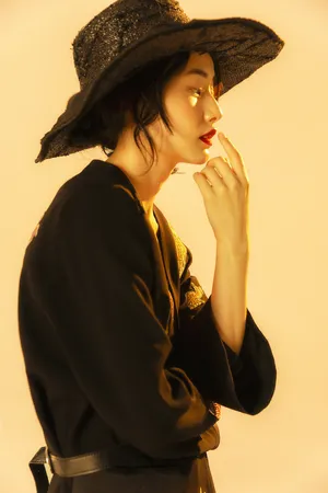 柴碧云复古风性感魅力写真图片