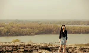 娄艺潇性感塞尔维亚旅拍照图片_2