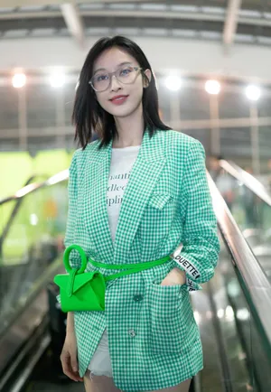 张俪清新性感写真图片_4