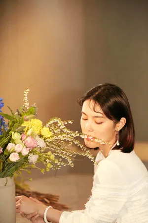 韩丹彤《向往的星居》综艺现场写真图片