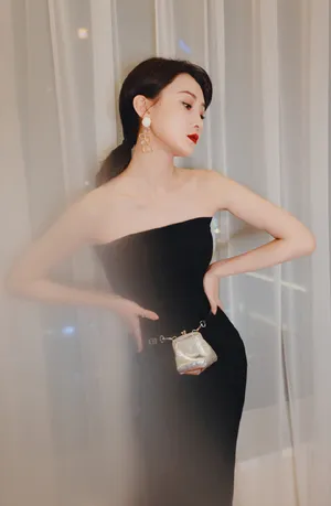 林鹏性感妩媚活动写真图片_4