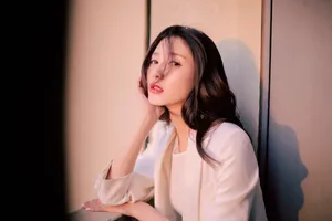 江疏影性感时尚干练写真图片_7
