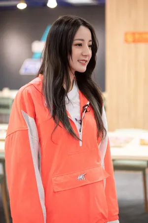 迪丽热巴创造营元气甜美图片_4